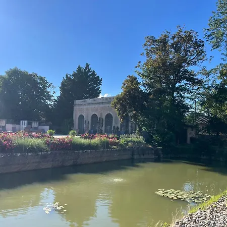 Chateau De Briante 4*