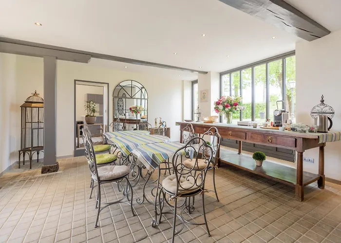 Bed & Breakfast Chateau De Briante 4*
