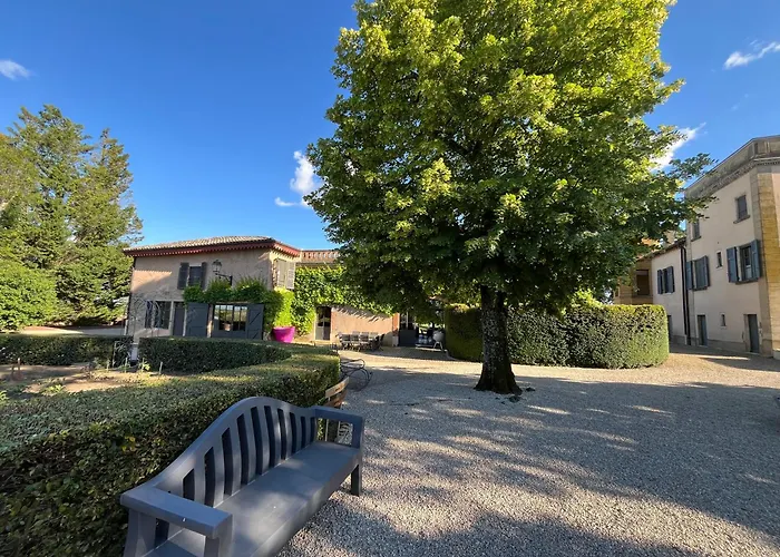 Chateau De Briante Bed & Breakfast Saint-Lager