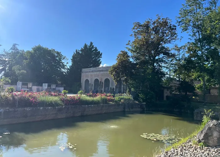 Chateau De Briante 4*