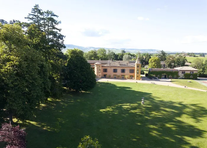 Chateau De Briante Bed & Breakfast 4*