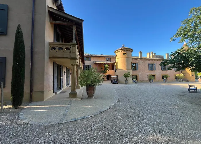 Bed & Breakfast Chateau De Briante 4*