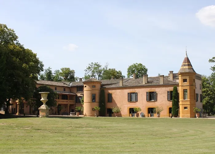 Chateau De Briante Bed & Breakfast Saint-Lager
